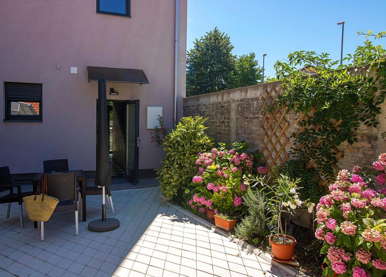 Nana / Sobe & Apartmani Valjevo Eksteriør billede